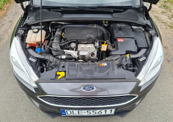 Ford Focus cena 32900 przebieg: 102000, rok produkcji 2015 z Sztum małe 211